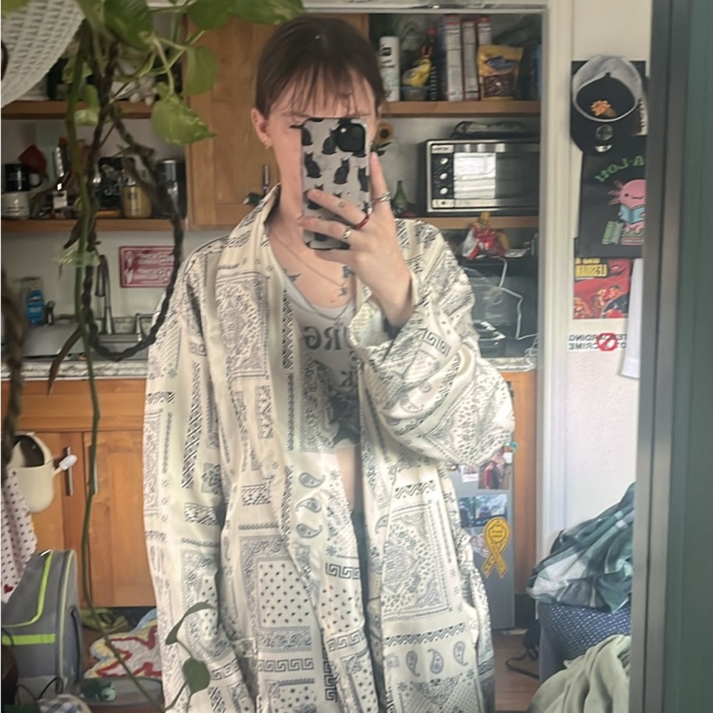 DOGG SUPPLY ROBE - Picture 2 of 4